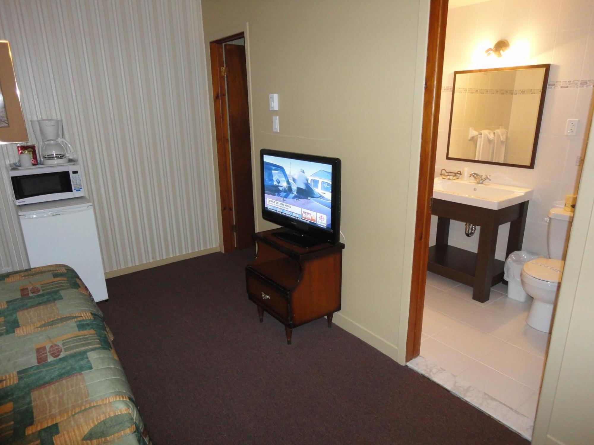 Motel Grande Ile Салаберри-де-Валлифилд Экстерьер фото